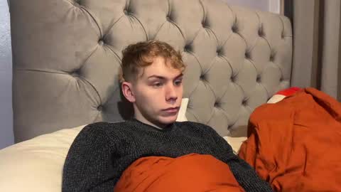 Snapshot of scottish_twink01 chatting on 01/12/25, 01:42 danny online show from 01/12/25, 01:42