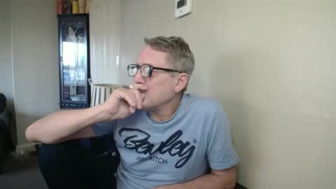 James online show from 11/09/25, 02:59