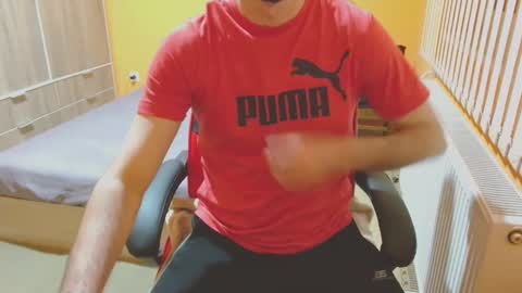 Snapshot of scotty_98 chatting on 01/06/25, 06:31 scotty_98 online show from 01/06/25, 06:31