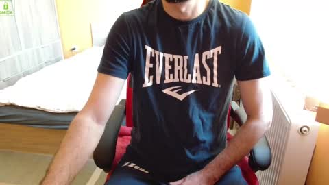 Snapshot of scotty_98 chatting on 02/16/25, 12:21 scotty_98 online show from 02/16/25, 12:21