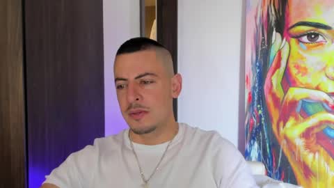 Snapshot of scotty_music chatting on 05/31/26, 01:18 Ricardo online show from 05/31/26, 01:18