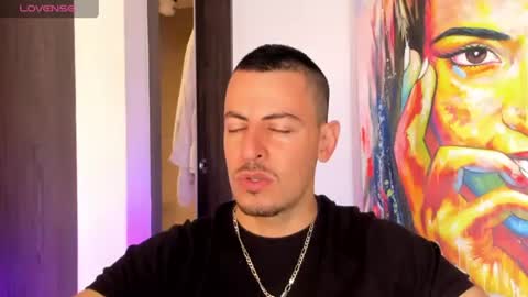 Snapshot of scotty_music chatting on 08/07/26, 01:02 Ricardo online show from 08/07/26, 01:02