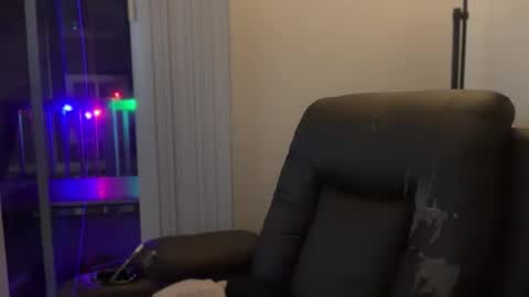 Snapshot of scottybeam chatting on 12/16/25, 09:14 Scotty online show from 12/16/25, 09:14