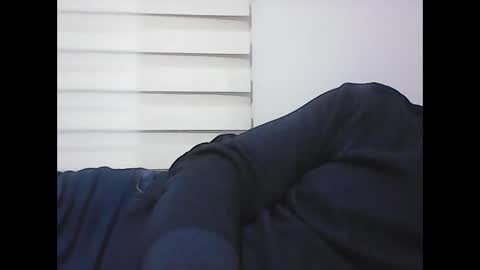 Snapshot of screw2 chatting on 01/18/26, 02:43 Evren online show from 01/18/26, 02:43