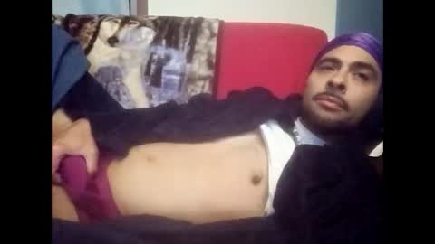 Snapshot of sdad84 chatting on 11/30/25, 03:32 sdad84 online show from 11/30/25, 03:32