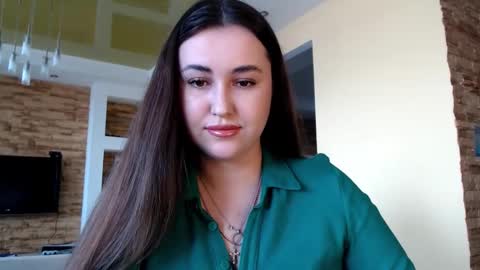 Snapshot of sea_cocktail chatting on 02/25/25, 10:47 Elizabeth  online show from 02/25/25, 10:47