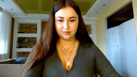 Snapshot of sea_cocktail chatting on 10/06/25, 06:44 Elizabeth  online show from 10/06/25, 06:44