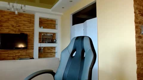 Snapshot of sea_cocktail chatting on 10/10/25, 07:18 Elizabeth  online show from 10/10/25, 07:18