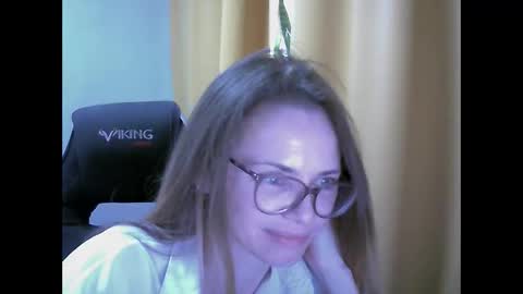 Snapshot of sea_dream chatting on 10/17/25, 07:11 SEA Dream online show from 10/17/25, 07:11