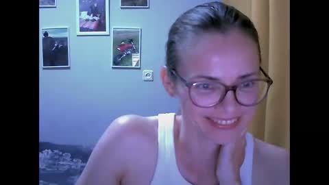 SEA Dream online show from 11/16/25, 03:39