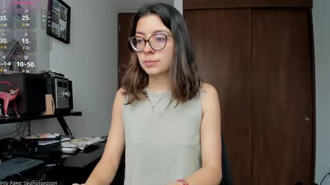 Snapshot of seahotseason chatting on 10/08/25, 01:20 Aria Independent model online show from 10/08/25, 01:20