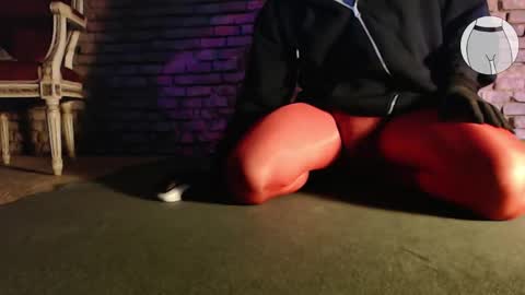 Snapshot of seamlessly chatting on 11/04/25, 06:07 seamlessly online show from 11/04/25, 06:07