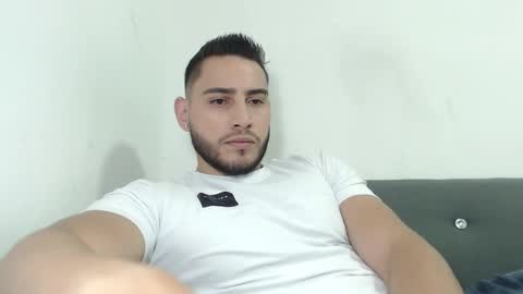 seank_noszka online show from 12/14/25, 08:02