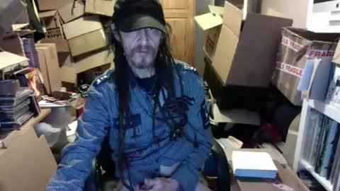 Snapshot of seasidesteve71 chatting on 12/12/24, 12:59 seasidesteve71 online show from 12/12/24, 12:59