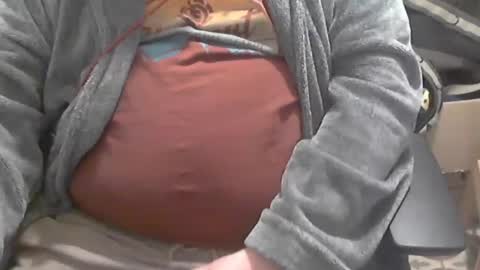 Snapshot of seathrough chatting on 02/22/25, 12:05 Falco J online show from 02/22/25, 12:05