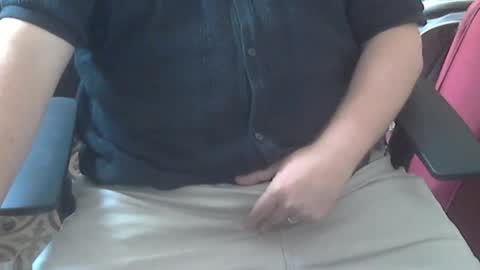 Snapshot of seathrough chatting on 09/25/25, 08:40 Falco J online show from 09/25/25, 08:40