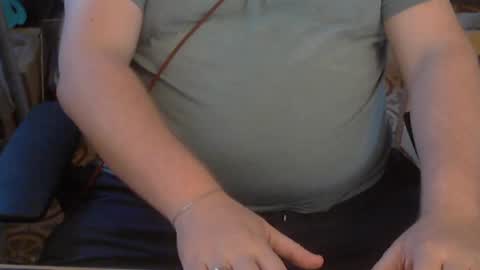 Snapshot of seathrough chatting on 10/20/25, 06:47 Falco J online show from 10/20/25, 06:47