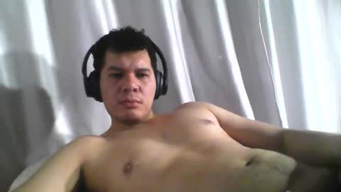 Snapshot of seb5758 chatting on 11/12/25, 04:57 Seb online show from 11/12/25, 04:57