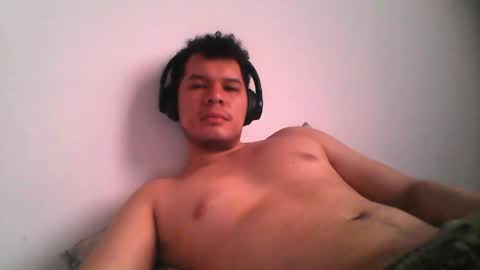 Snapshot of seb5759 chatting on 04/26/26, 04:04 seb5759 online show from 04/26/26, 04:04
