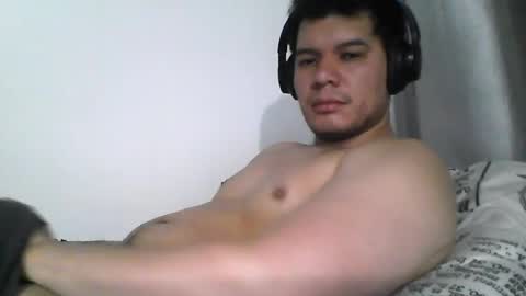 Snapshot of seb5759 chatting on 05/09/26, 05:45 seb5759 online show from 05/09/26, 05:45