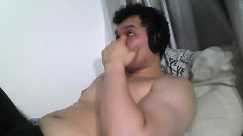 Snapshot of seb5759 chatting on 05/12/26, 05:15 seb5759 online show from 05/12/26, 05:15