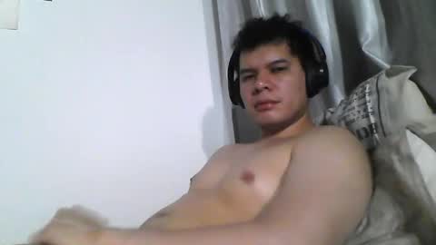 Snapshot of seb5759 chatting on 05/13/26, 04:21 seb5759 online show from 05/13/26, 04:21