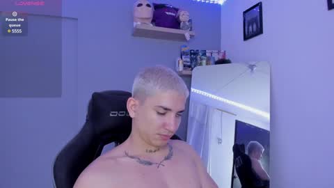 Snapshot of sebas__23 chatting on 01/25/25, 04:13 Sebastin online show from 01/25/25, 04:13