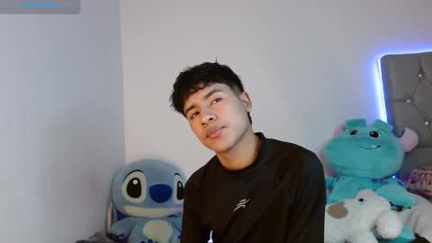 Snapshot of sebas_fire4 chatting on 03/17/26, 08:01 sebas_fire4 online show from 03/17/26, 08:01