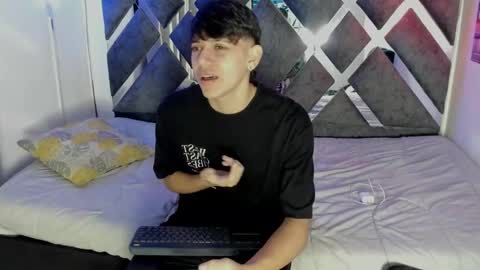 sebas_pretty7 online show from 12/04/25, 12:25