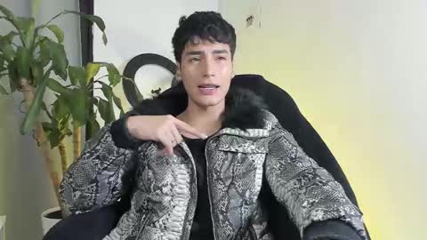 sebastian online show from 12/18/25, 01:17