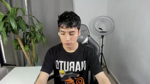 Snapshot of sebas_rosse chatting on 02/26/26, 03:33 sebastian online show from 02/26/26, 03:33