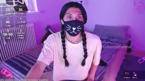 Nip online show from 02/10/25, 02:05