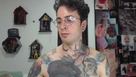Snapshot of sebasbigdick_ chatting on 01/29/25, 03:44 spityio instagram online show from 01/29/25, 03:44
