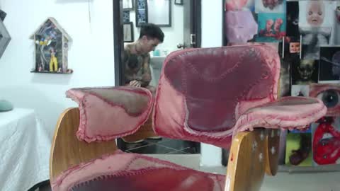 Snapshot of sebasbigdick_ chatting on 02/20/25, 06:06 spityio instagram online show from 02/20/25, 06:06