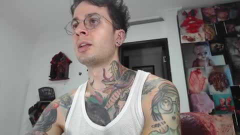 Snapshot of sebasbigdick_ chatting on 02/24/25, 03:02 spityio instagram online show from 02/24/25, 03:02