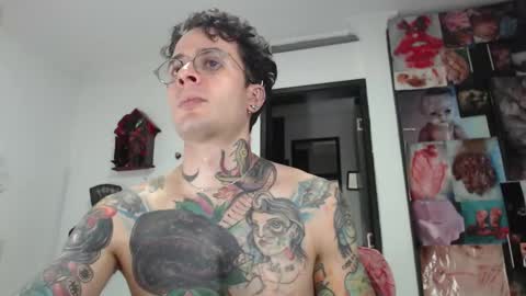 Snapshot of sebasbigdick_ chatting on 03/12/25, 03:13 spityio instagram online show from 03/12/25, 03:13
