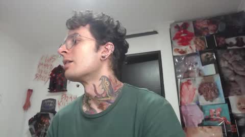 Snapshot of sebasbigdick_ chatting on 10/14/25, 07:20 spityio instagram online show from 10/14/25, 07:20