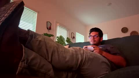 sebasbilbao7 online show from 04/17/26, 12:57