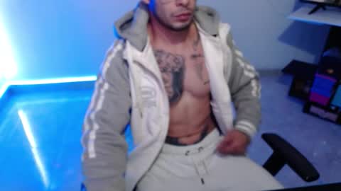 Sebastian online show from 09/10/25, 10:48