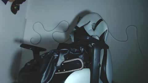 Sebastian online show from 11/08/25, 09:13