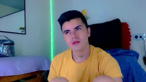 Sebastian online show from 12/16/25, 04:01