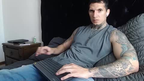 Snapshot of sebastian_muss chatting on 01/05/26, 06:11 Sebastian online show from 01/05/26, 06:11