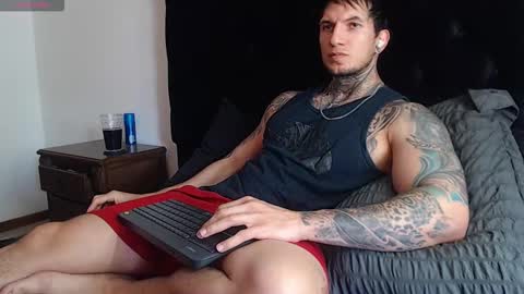 Snapshot of sebastian_muss chatting on 02/06/26, 07:06 Sebastian online show from 02/06/26, 07:06