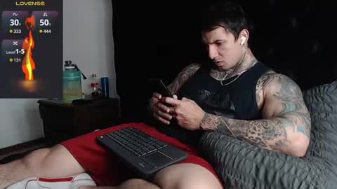 Snapshot of sebastian_muss chatting on 02/18/26, 06:59 Sebastian online show from 02/18/26, 06:59