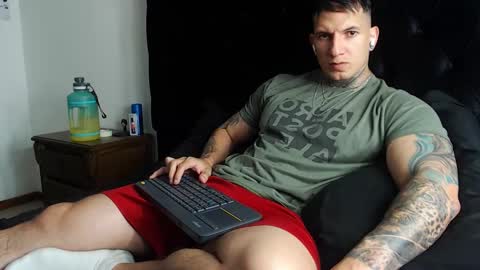 Snapshot of sebastian_muss chatting on 03/02/26, 06:04 Sebastian online show from 03/02/26, 06:04