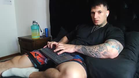 Snapshot of sebastian_muss chatting on 03/03/26, 05:52 Sebastian online show from 03/03/26, 05:52