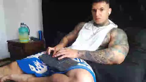 Snapshot of sebastian_muss chatting on 03/04/26, 08:59 Sebastian online show from 03/04/26, 08:59