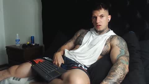 Snapshot of sebastian_muss chatting on 03/14/26, 10:59 Sebastian online show from 03/14/26, 10:59