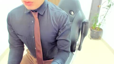 Snapshot of sebastian_oconnor77 chatting on 01/16/25, 03:35 juan sebastian online show from 01/16/25, 03:35