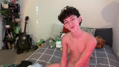 Snapshot of sebastianerosxxx chatting on 01/08/25, 10:37 SebastianErosX online show from 01/08/25, 10:37
